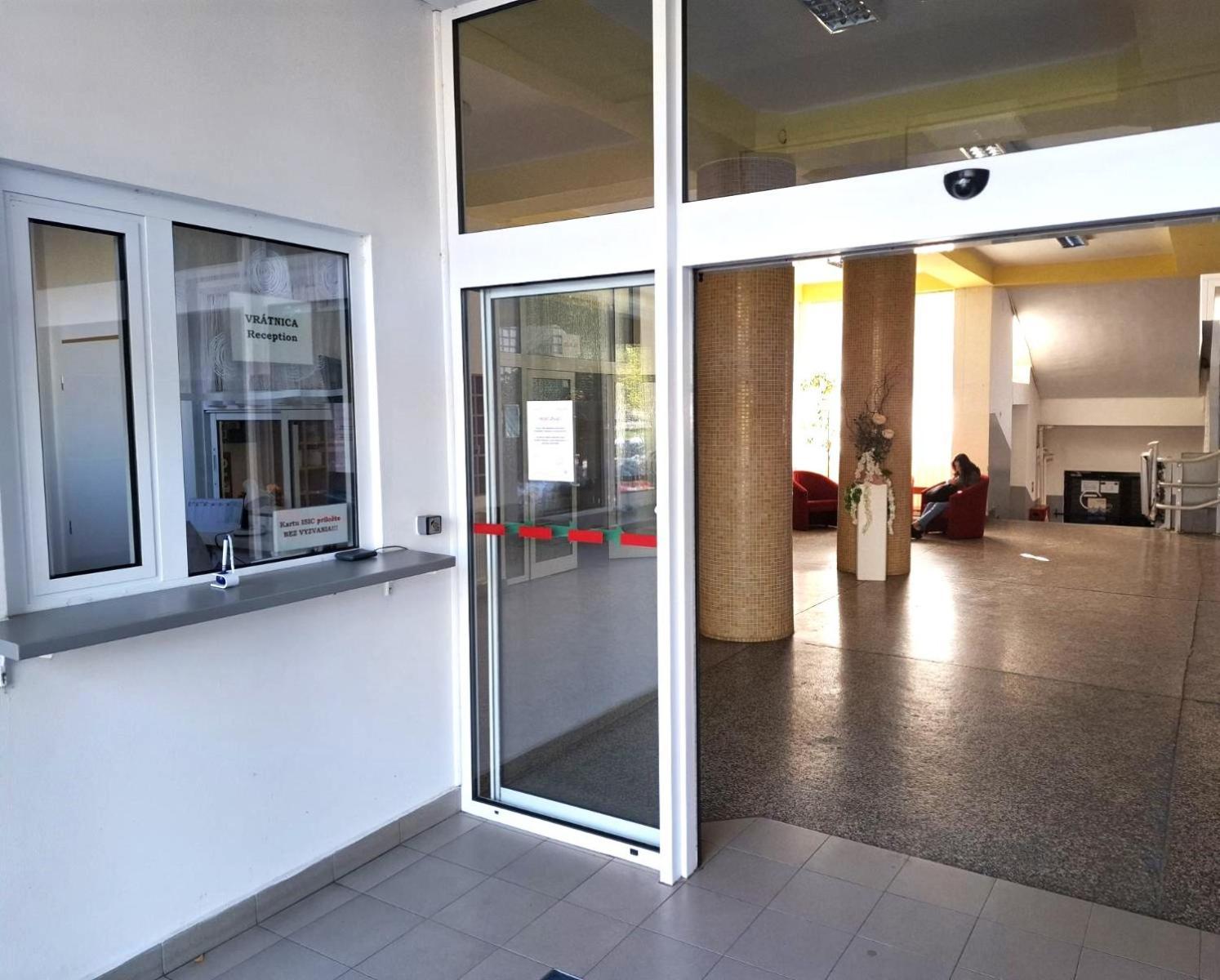Sd Urbankova 2 Hostel Kosice Ngoại thất bức ảnh